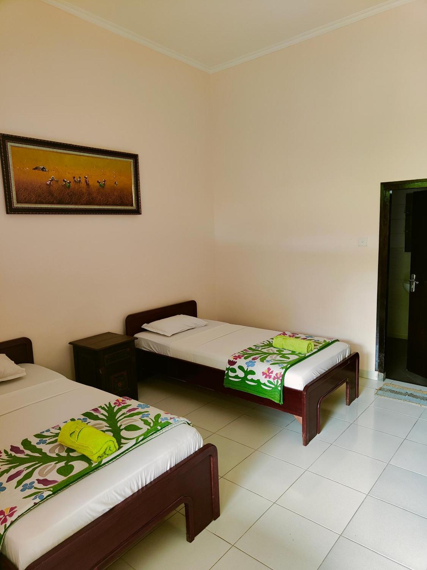 Berlian Inn Kuta Beach Ngoại thất bức ảnh