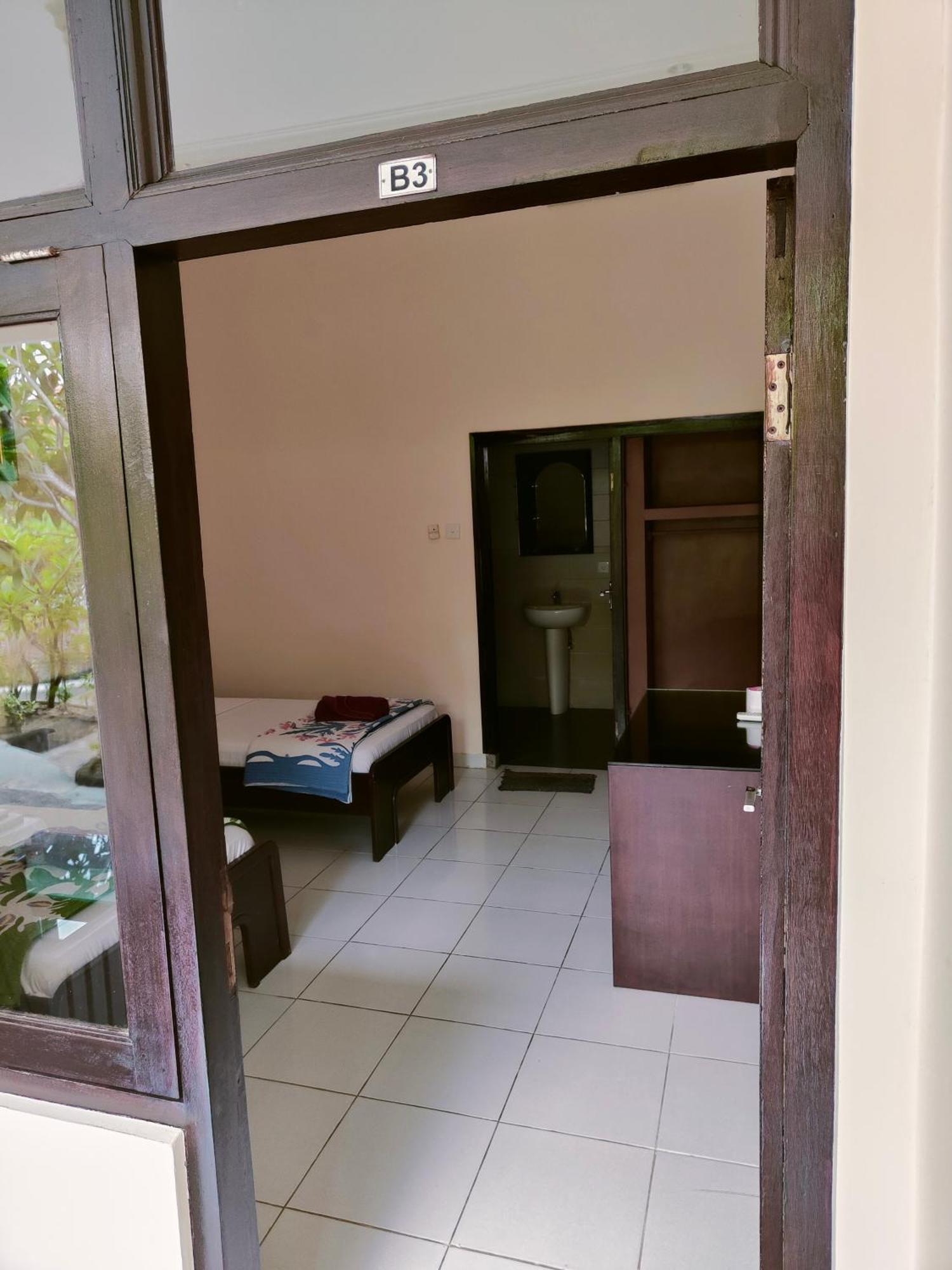 Berlian Inn Kuta Beach Ngoại thất bức ảnh