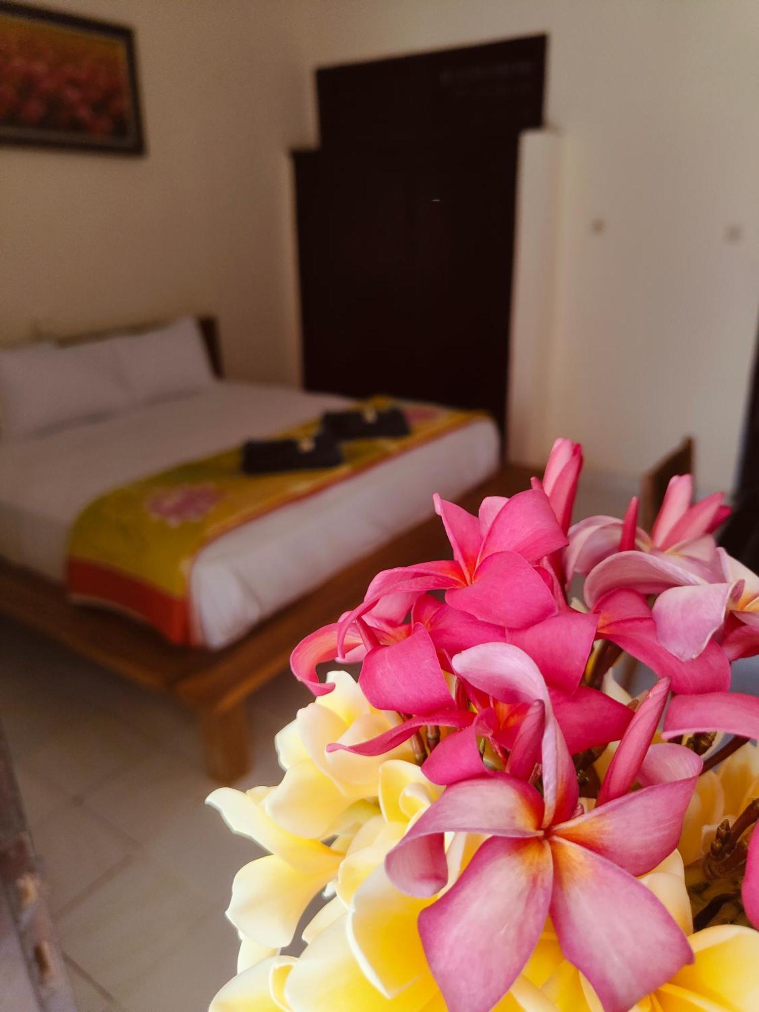 Berlian Inn Kuta Beach Ngoại thất bức ảnh