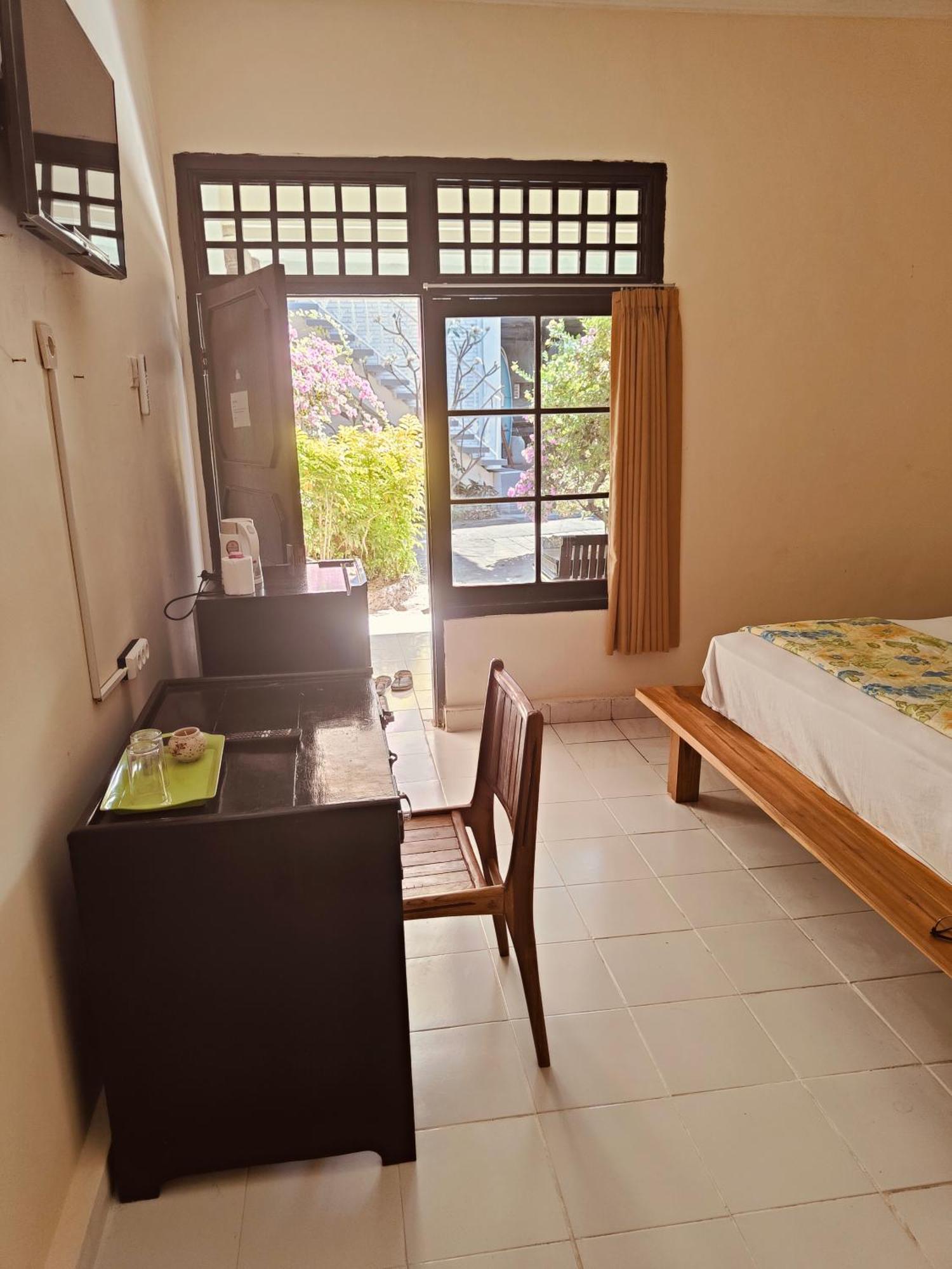 Berlian Inn Kuta Beach Ngoại thất bức ảnh